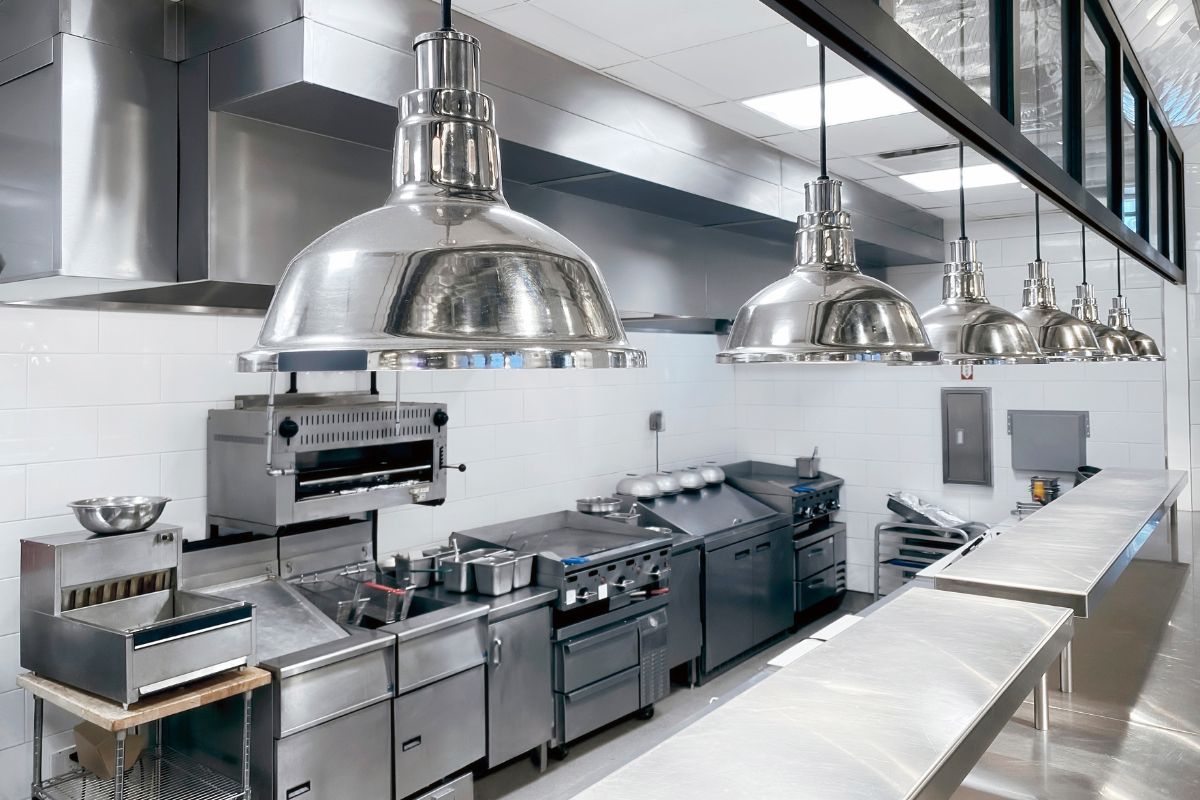 restaurant kitchen equipment manufacturers