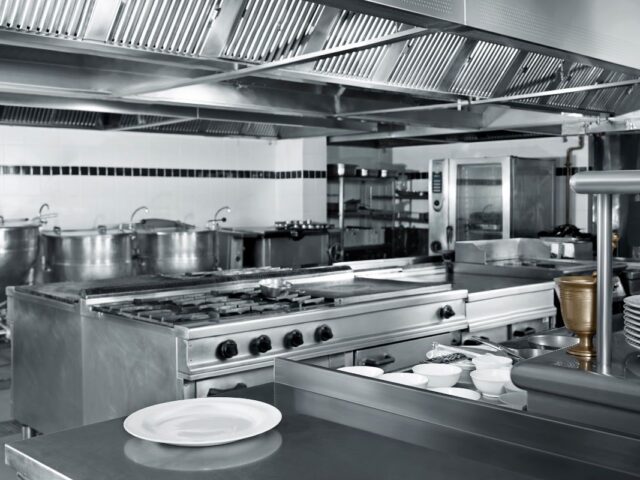 Step-by-Step Commercial Kitchen Setup with Kitchen Equipment Suppliers